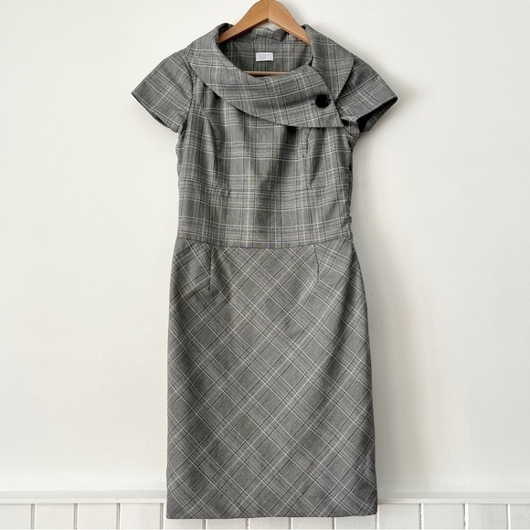 Suzy Shier Gray Plaid Cape Collar Sheath Dress Size S - Picture 1 of 15